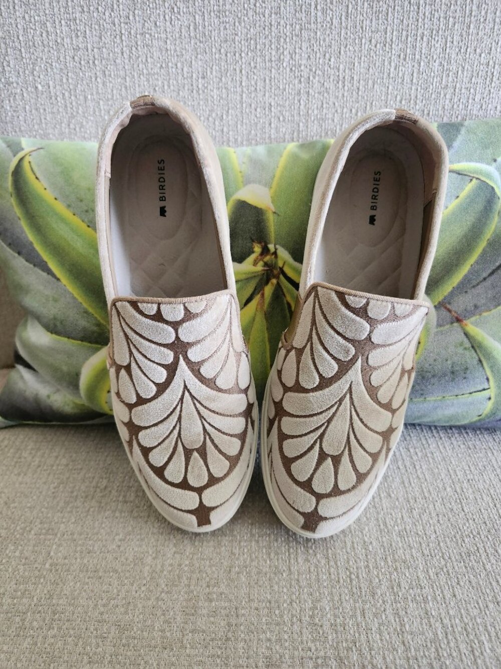 BIRDIES The Swift Velvet Sneaker Taupe Embroidery 9.5